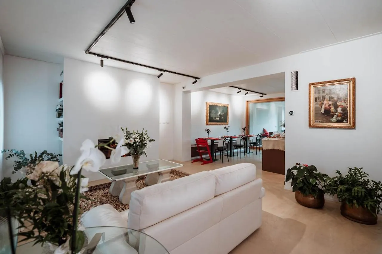 ベッド・アンド・ブレックファスト Bed And Breakfast Canalgrande ミーラ