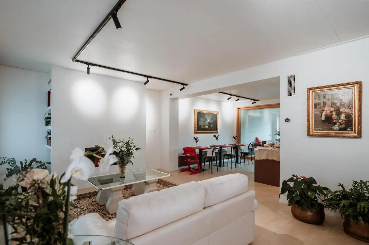 Bed And Breakfast Canalgrande ミーラ 0*,  イタリア