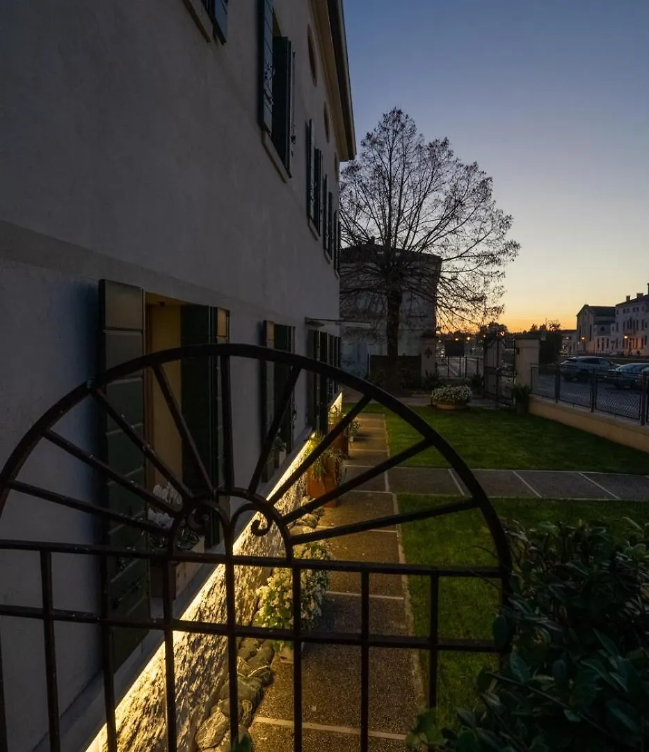 ベッド・アンド・ブレックファスト Bed And Breakfast Canalgrande ミーラ イタリア